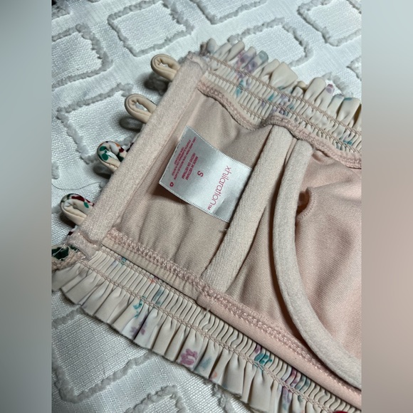 Xhilaration Bathing Suit Top Size S - Picture 2 of 3